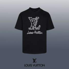 Picture of Louis Vuitton T Shirts Short _SKULVXS-Lsxitx437078